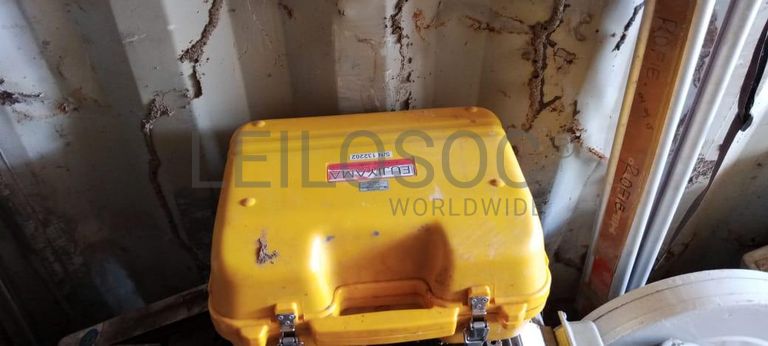 Termos acumulador + Bebedouros + Diversos + Tv + Material Informático + Cabo de Rede + Mobiliário + Bobina + Bobinas + Máquinas de corte de relva + Cabos de aço + Radiador + Armazém ·