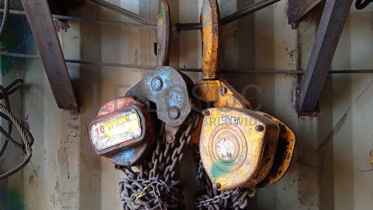 Diversos + Diversos + Manilhas + Diversos + Diversos + Diversos + Diversos + Diversos + Diversos + Diversos + Diversos + Diversos + Chain Block + Diversos + Diversos + Diversos + Diversos + Diversos + Diversos + Diversos + Contentor de 40P ·