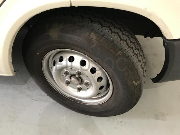 Volkswagen LT 35 2.8TDI · Ano 2004