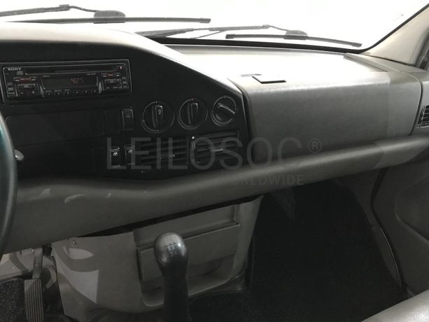 Volkswagen LT 35 2.8TDI · Ano 2004