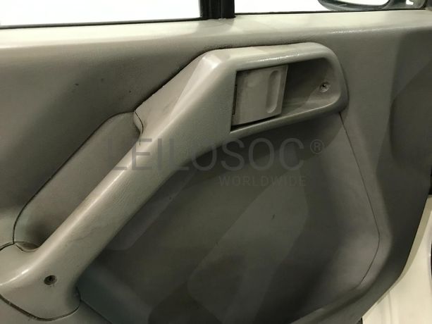 Volkswagen LT 35 2.8TDI · Ano 2004