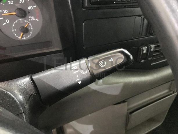 Volkswagen LT 35 2.8TDI · Ano 2004