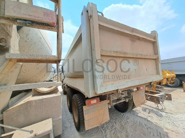 Camião Basculante 26 T (6X4) VOLVO FM 13 ·