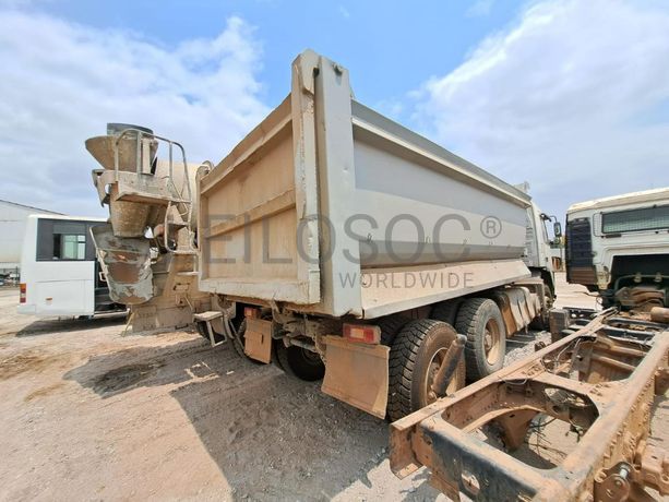 Camião Basculante 26 T (6X4) VOLVO FM 13 ·