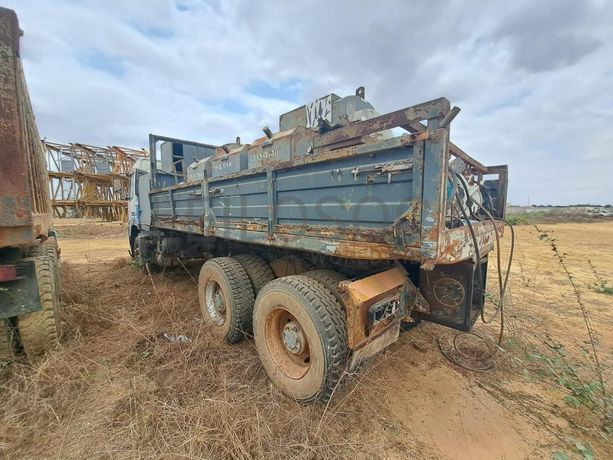 Camião Lubrificação (3000L) VOLVO FM 12 · Viana