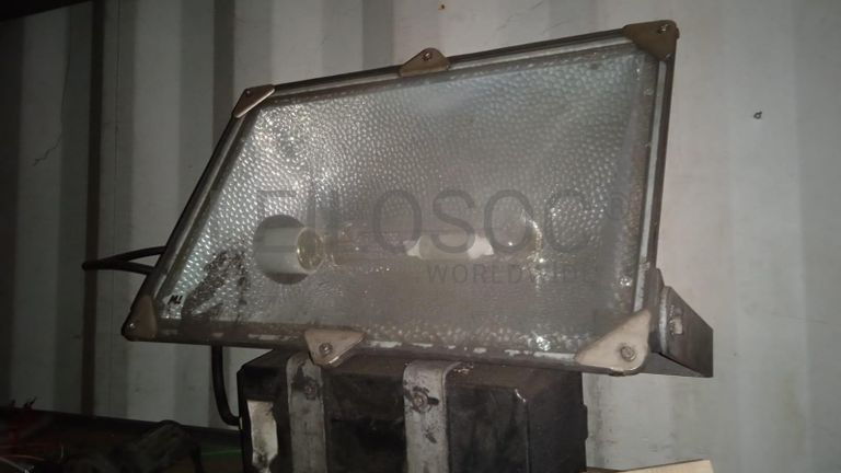 Diversos + Diversos + Caixas de Ferramentas + Diversos + Diversos + Diversos + Diversos + Diversos + Diversos + Diversos + Lâmpadas de longo alcance. + Anilhas + Diversos + Heat Shrinks + Diversos + Discos de Corte + Motores + Porcas + Diversos + Braçadeiras + Diversos + Chapas 1,5m + Contentor de 40P ·