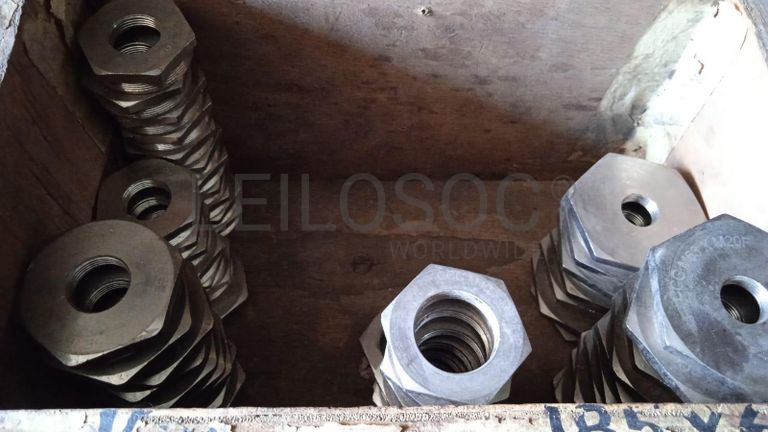 Diversos + Diversos + Caixas de Ferramentas + Diversos + Diversos + Diversos + Diversos + Diversos + Diversos + Diversos + Lâmpadas de longo alcance. + Anilhas + Diversos + Heat Shrinks + Diversos + Discos de Corte + Motores + Porcas + Diversos + Braçadeiras + Diversos + Chapas 1,5m + Contentor de 40P ·