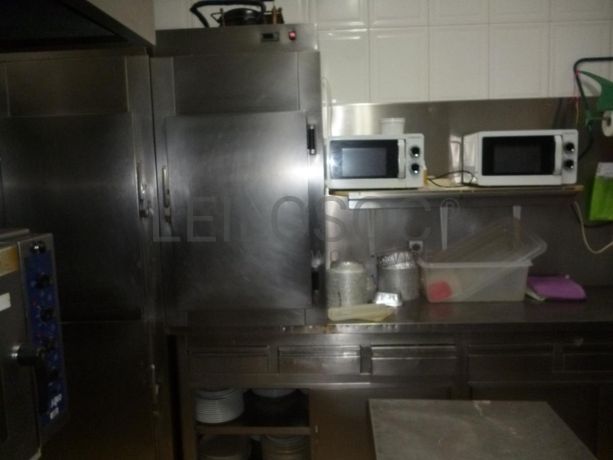 Trespasse Estabelecimento Comercial "Éden" · Equipamentos Hotelaria · Matosinhos