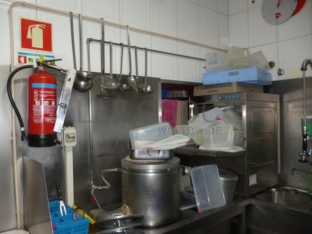 Trespasse Estabelecimento Comercial "Éden" · Equipamentos Hotelaria · Matosinhos