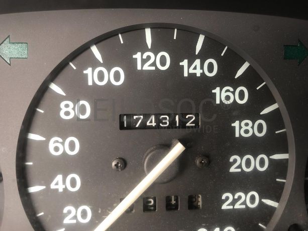 Mazda MX-3 1.6I · Ano 1992