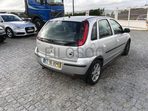 Opel Corsa 1.2 · Ano 2004