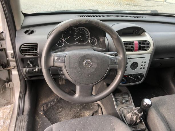 Opel Corsa 1.2 · Ano 2004