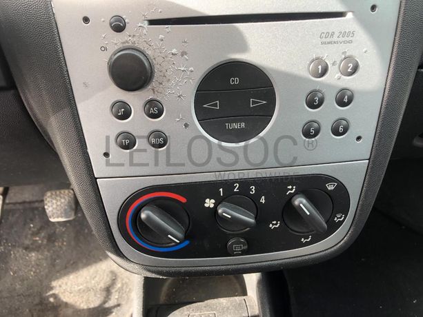 Opel Corsa 1.2 · Ano 2004