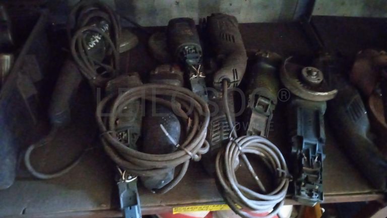 Diversos + Rebarbadeiras + Diversos + Diversos + Rebarbadeiras + Furadeira + Diversos + Braçadeiras + Torque Wreck + Radiadores + Diversos + Diversos + Diversos + Diversos + Diversos + Diversos + Diversos + Diversos + Contentor de 40P ·