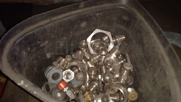 Diversos + Rebarbadeiras + Diversos + Diversos + Rebarbadeiras + Furadeira + Diversos + Braçadeiras + Torque Wreck + Radiadores + Diversos + Diversos + Diversos + Diversos + Diversos + Diversos + Diversos + Diversos + Contentor de 40P ·