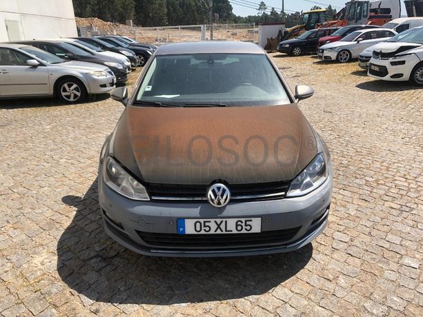 Volkswagen Golf 1.6 TDI · Ano 2014