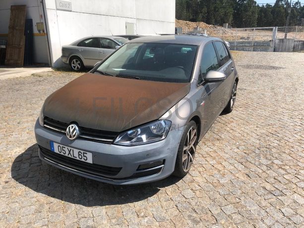 Volkswagen Golf 1.6 TDI · Ano 2014