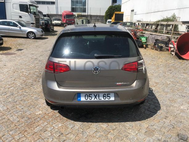 Volkswagen Golf 1.6 TDI · Ano 2014