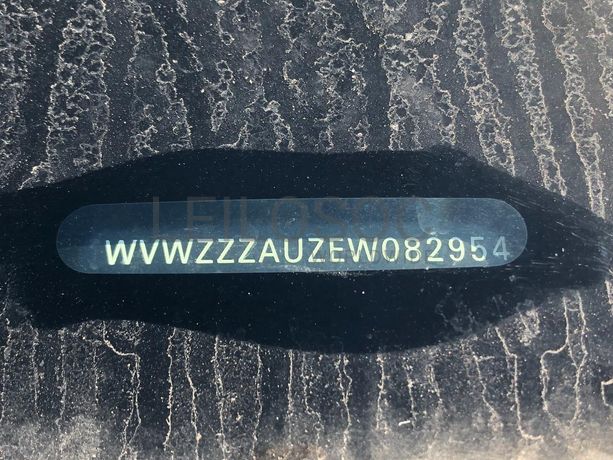 Volkswagen Golf 1.6 TDI · Ano 2014