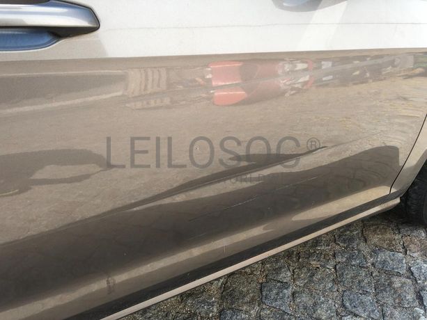 Volkswagen Golf 1.6 TDI · Ano 2014