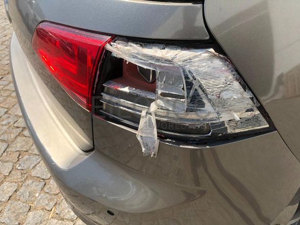 Volkswagen Golf 1.6 TDI · Ano 2014