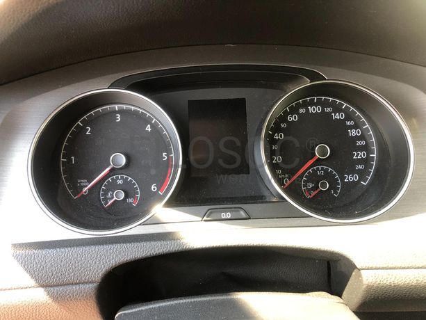 Volkswagen Golf 1.6 TDI · Ano 2014