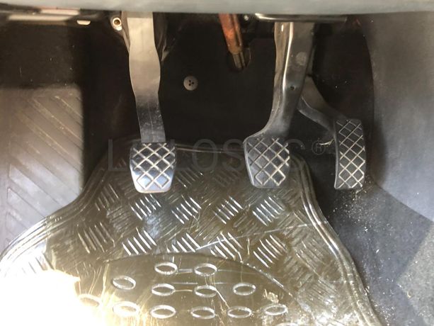 Volkswagen Golf 1.6 TDI · Ano 2014