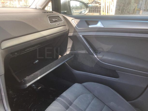 Volkswagen Golf 1.6 TDI · Ano 2014