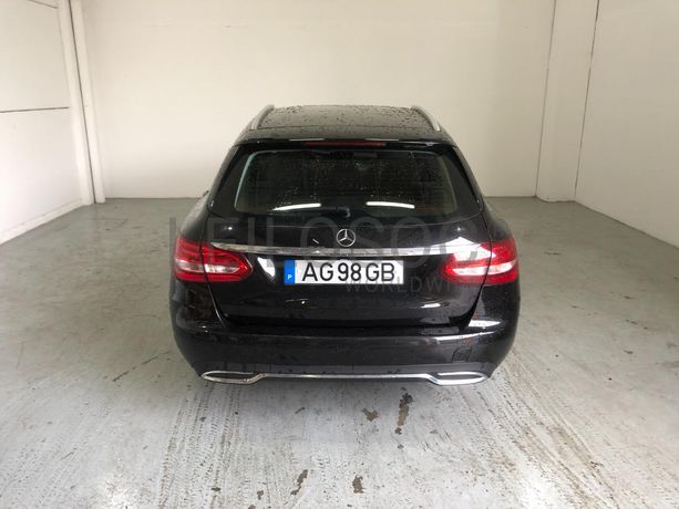 Mercedes-Benz C180D · Ano 2016
