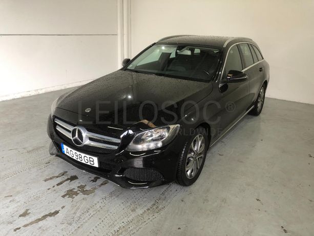 Mercedes-Benz C180D · Ano 2016