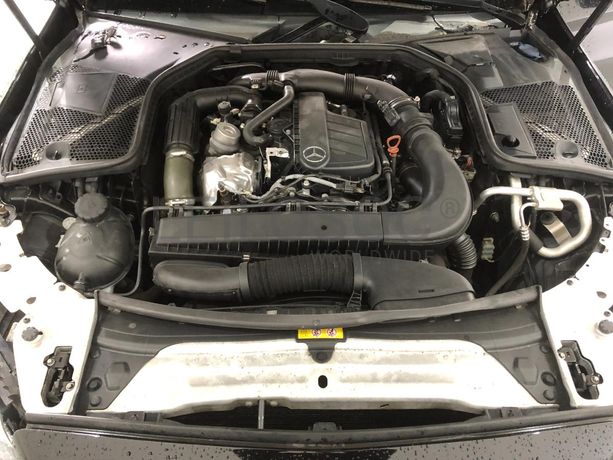 Mercedes-Benz C180D · Ano 2016