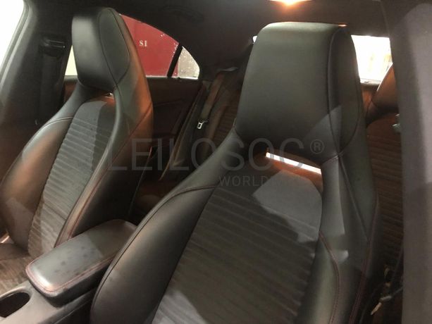Mercedes-Benz CLA 220 D · Ano 2013