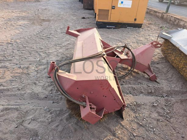 Vassoura Mecânica · Viana