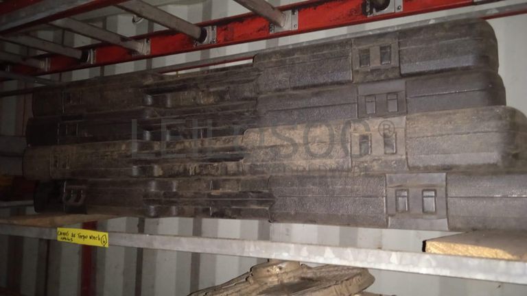 Diversos + Rebarbadeiras + Diversos + Diversos + Rebarbadeiras + Furadeira + Diversos + Braçadeiras + Torque Wreck + Radiadores + Diversos + Diversos + Diversos + Diversos + Diversos + Diversos + Diversos + Diversos + Contentor de 40P ·