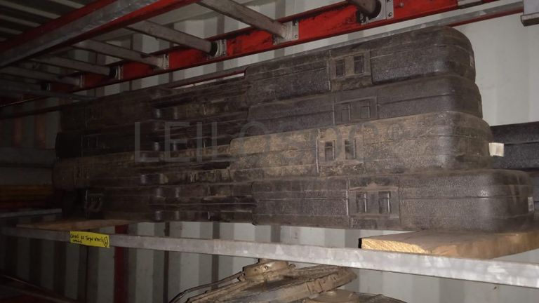 Diversos + Rebarbadeiras + Diversos + Diversos + Rebarbadeiras + Furadeira + Diversos + Braçadeiras + Torque Wreck + Radiadores + Diversos + Diversos + Diversos + Diversos + Diversos + Diversos + Diversos + Diversos + Contentor de 40P ·