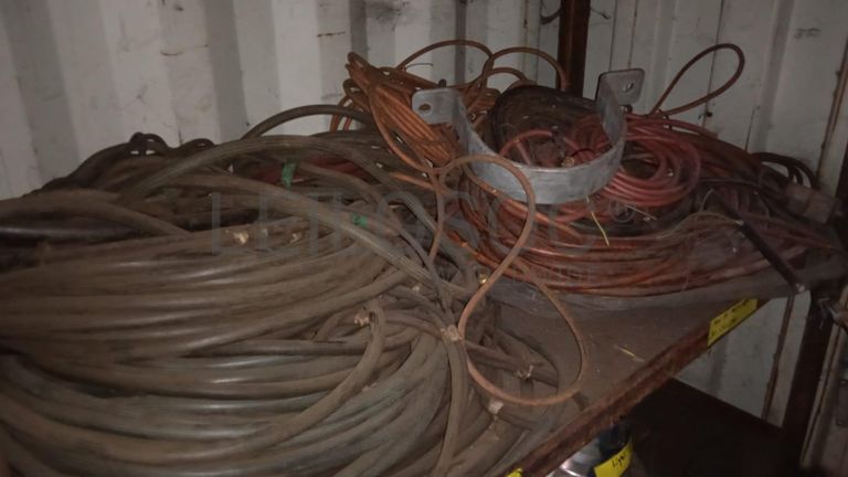 Diversos + Rebarbadeiras + Diversos + Diversos + Rebarbadeiras + Furadeira + Diversos + Braçadeiras + Torque Wreck + Radiadores + Diversos + Diversos + Diversos + Diversos + Diversos + Diversos + Diversos + Diversos + Contentor de 40P ·