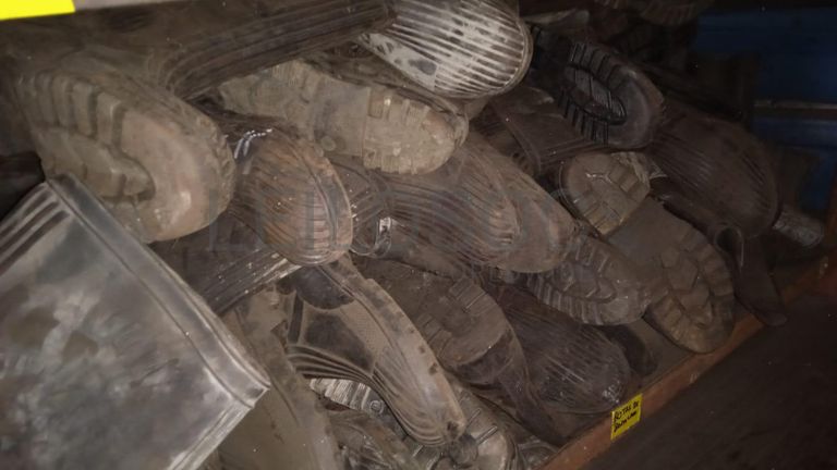 Diversos + Rebarbadeiras + Diversos + Diversos + Rebarbadeiras + Furadeira + Diversos + Braçadeiras + Torque Wreck + Radiadores + Diversos + Diversos + Diversos + Diversos + Diversos + Diversos + Diversos + Diversos + Contentor de 40P ·