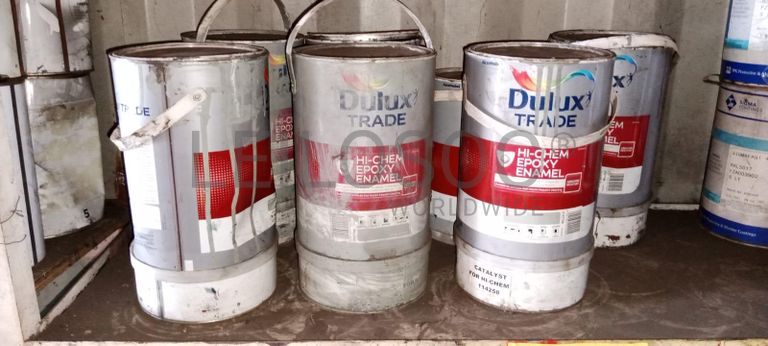 Diversos + Diversos + Gerador + Diversos + Diversos + Diversos + Diversos + Diversos + Máquina de lichar + Cimento cola + Contentor de 40P ·