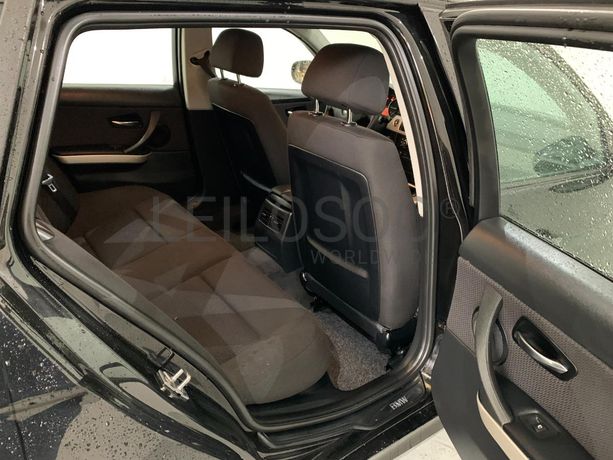 BMW 318D Touring · Ano 2012