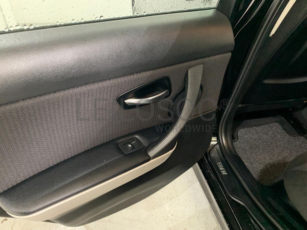 BMW 318D Touring · Ano 2012