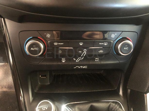 Ford Focus · Ano 2015