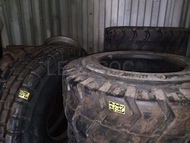 Diversos + Termos Acumuladres + Diversos + Pneus + Contentor de 40P ·