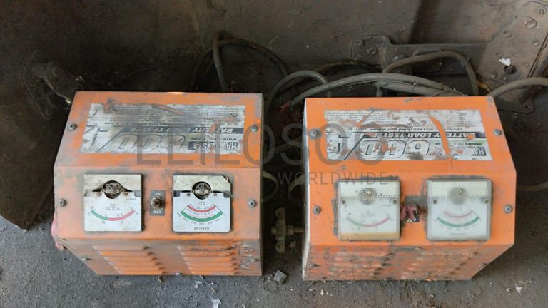 Máquinas teste da carga + Radiadores + Motor + Caixa de velocidade + Veios de transmissão, + Diversos + Contentor de 40P ·