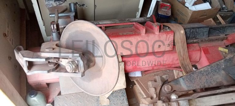 Máquina de desmontar pneus + Máquina pressão + Diversos + Diversos + Diversos + Diversos ·