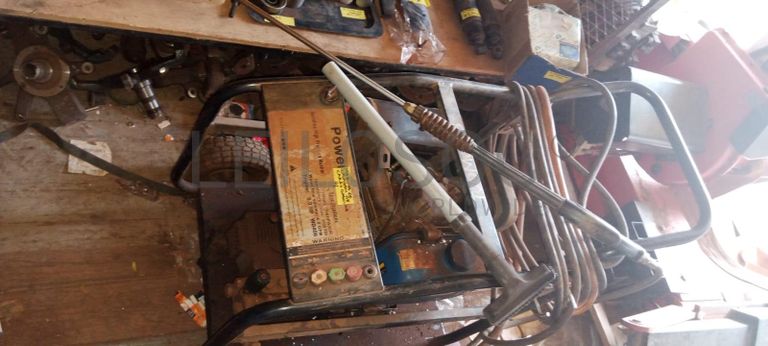 Máquina de desmontar pneus + Máquina pressão + Diversos + Diversos + Diversos + Diversos ·