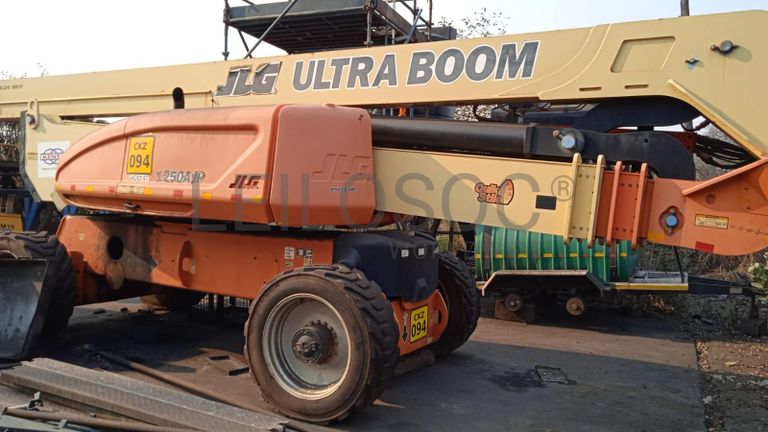 JLG 1250AJP ·