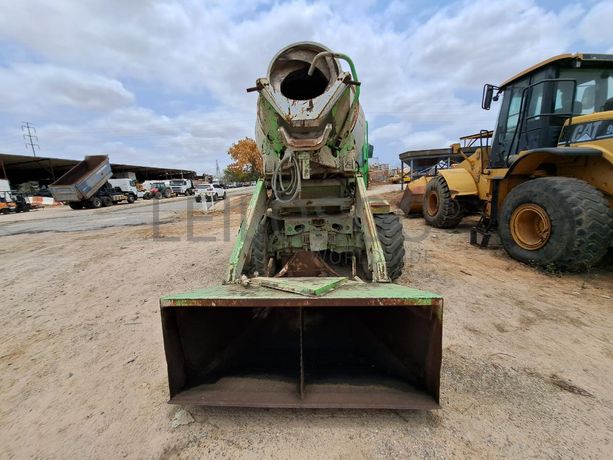 Autobetoneira Merlo DBM 3500EV