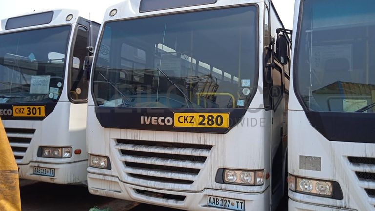 Iveco 180-E-28 ·