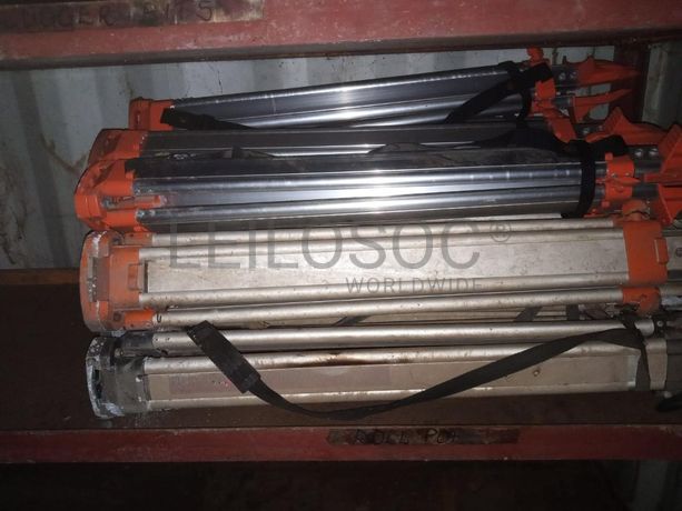 Tripés p/ níveis topográficos ·