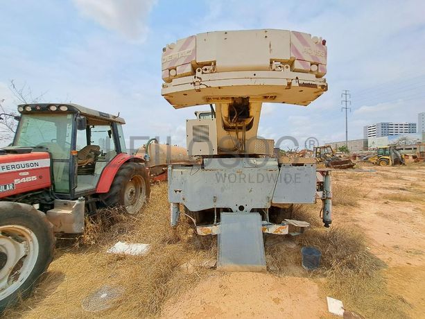 Auto grua da DEMAG AC 155 50T